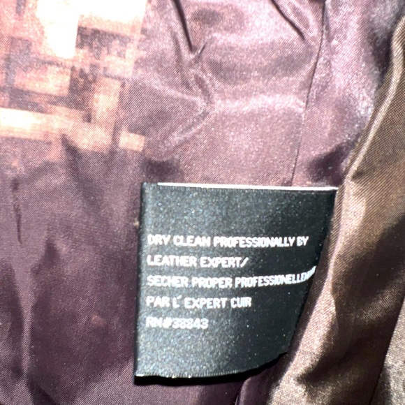 DKNY GENUINE LEATHER JACKET SIZE SMALL- EXCELLENT CONDITION - Picture 9 of 14